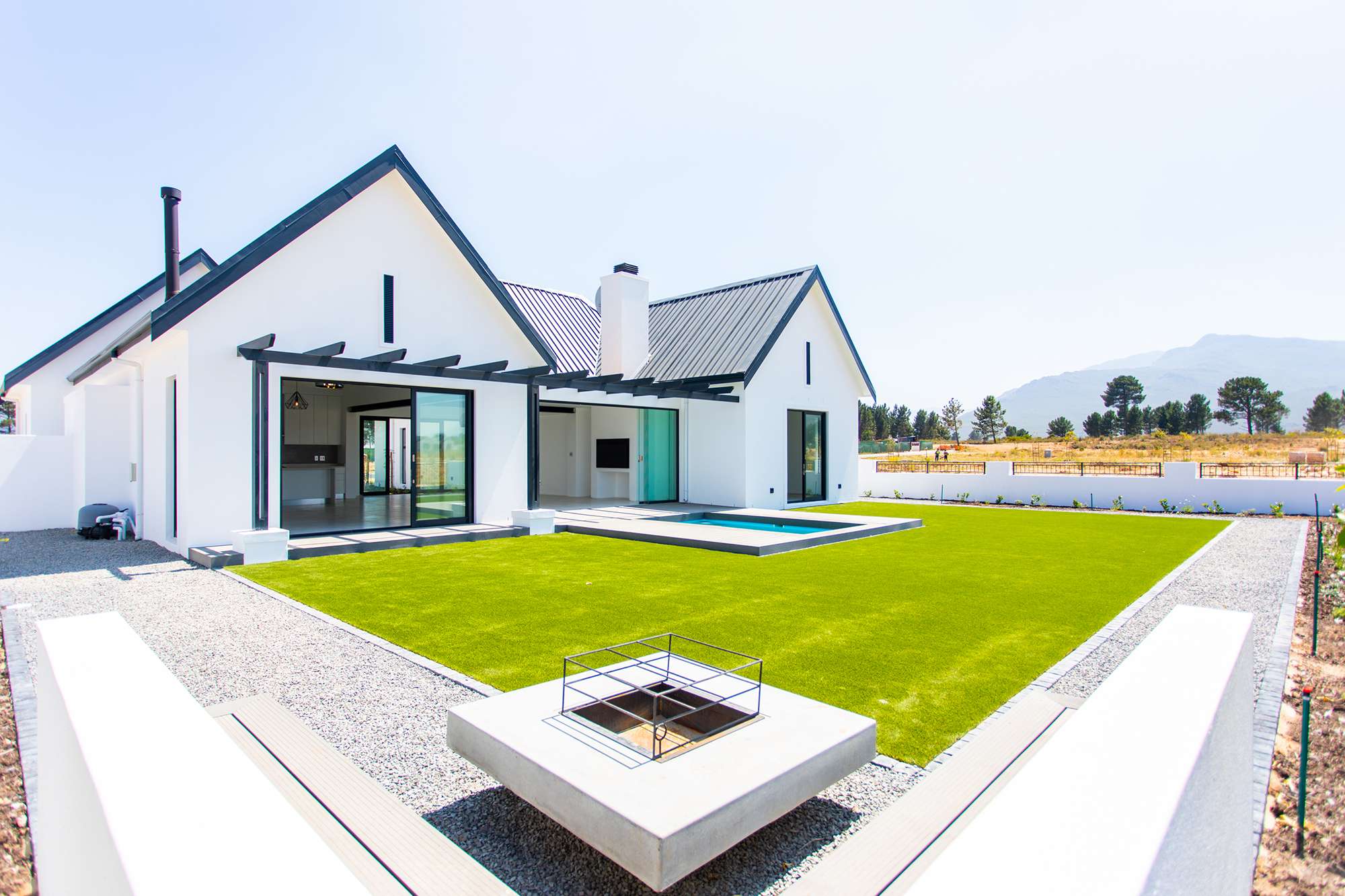 1472 Val de Vie • iCON Architects Portfolio